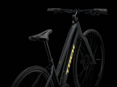 Trek FX 2 Stagger Gen 4 Matte Trek Black click to zoom image