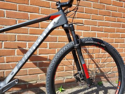 Bianchi Nitron Carbon 9.4 click to zoom image